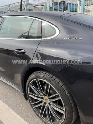 Xe Porsche Panamera 4 Executive 2019