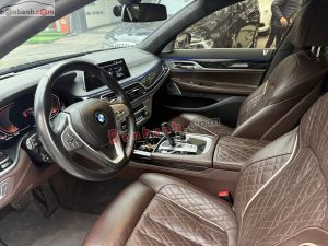 Xe BMW 7 Series 740Li 2021