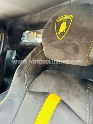 Xe Lamborghini Aventador LP 700-4 2015