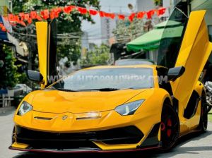Xe Lamborghini Aventador LP 700-4 2015