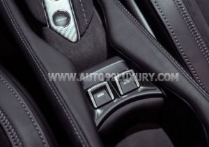 Xe McLaren 720S Spider 4.0 V8 2021