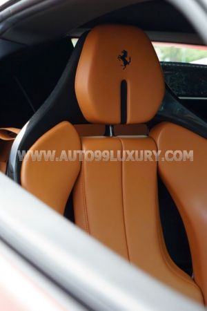 Xe Ferrari SF90 Stradale 4.0 V8 2022