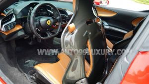 Xe Ferrari SF90 Stradale 4.0 V8 2022