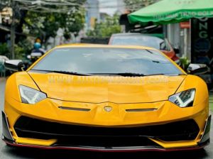 Xe Lamborghini Aventador LP 700-4 2015