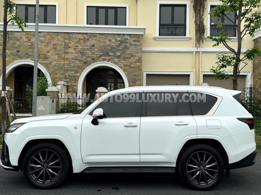 Lexus LX 600 F-Sport 2023