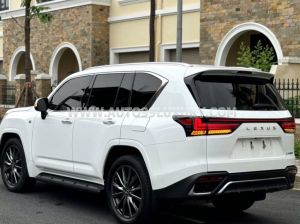 Xe Lexus LX 600 F-Sport 2023