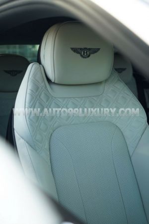 Xe Bentley Continental GT V8 2019