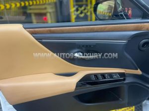 Xe Lexus ES 250 2022