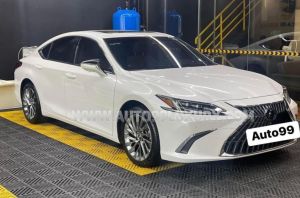 Xe Lexus ES 250 2022