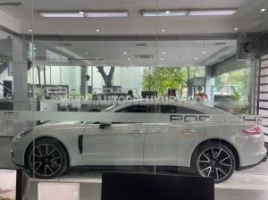 Xe Porsche Panamera 3.0 V6 2018