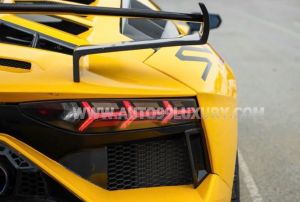Xe Lamborghini Aventador LP 700-4 2015