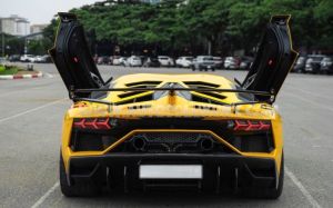 Xe Lamborghini Aventador LP 700-4 2015