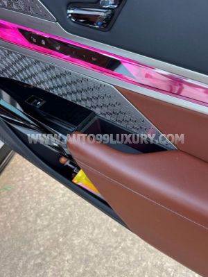 Xe BMW 7 Series 735i M Sport 2023