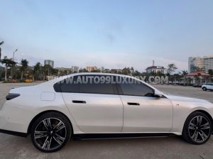Xe BMW 7 Series 735i M Sport 2023
