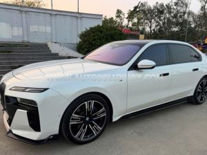 Xe BMW 7 Series 735i M Sport 2023