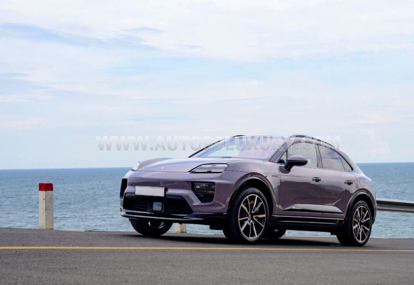 Porsche Macan 4 EV 2024