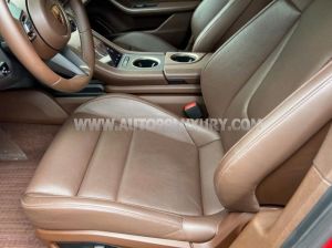 Xe Porsche Taycan Base 2021