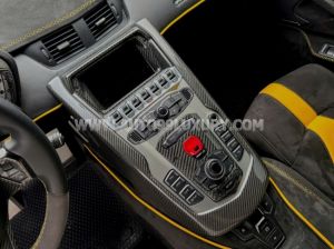 Xe Lamborghini Aventador LP 700-4 2015