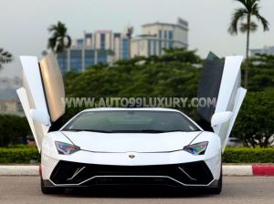 Xe Lamborghini Aventador LP 700-4 2015