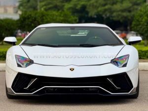 Xe Lamborghini Aventador LP 700-4 2015