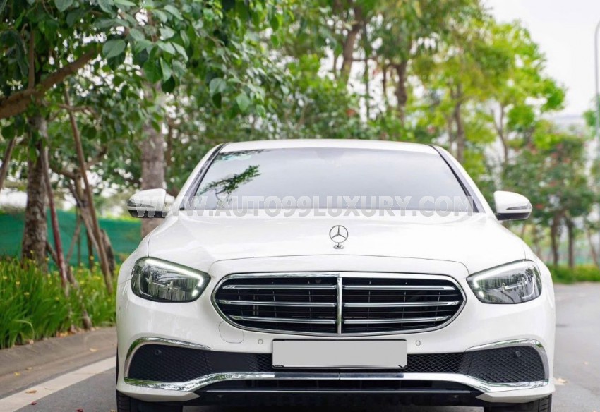Mercedes Benz E200 Exclusive 2022