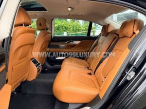 Xe BMW 7 Series 730Li 2016