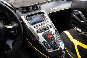Xe Lamborghini Aventador LP 700-4 2015