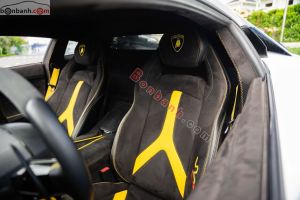 Xe Lamborghini Aventador LP 700-4 2015