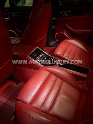 Xe Porsche Panamera 3.0 V6 2018
