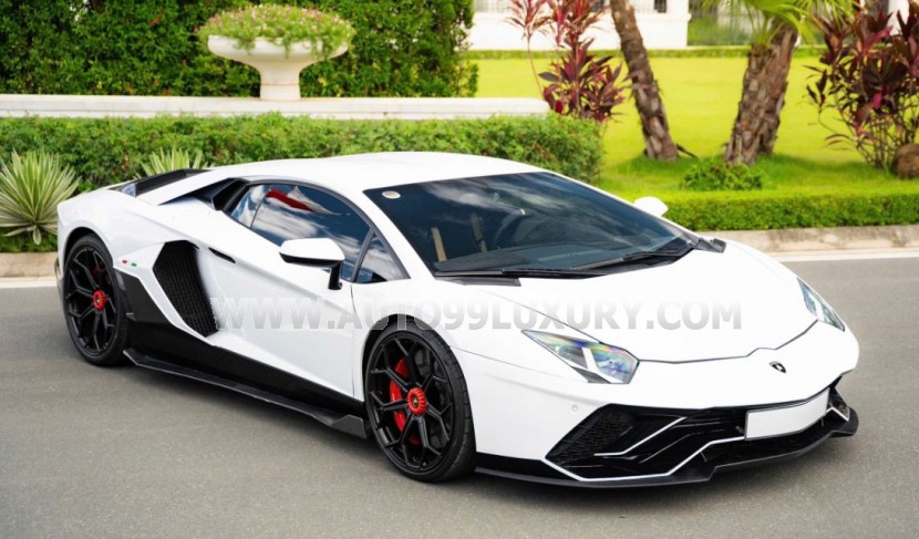 Lamborghini Aventador LP 700-4 2015
