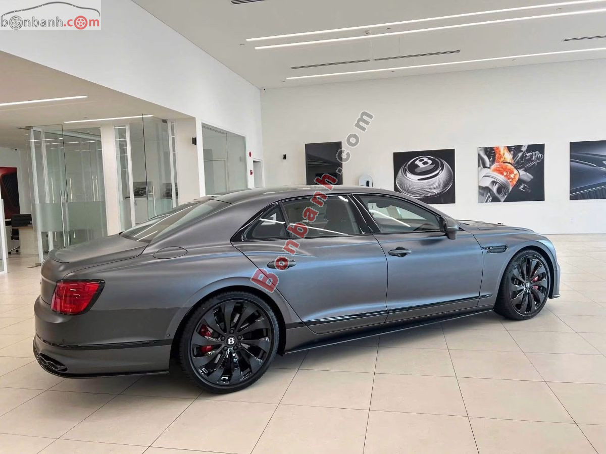 Bentley Flying Spur First Edition V8 2022