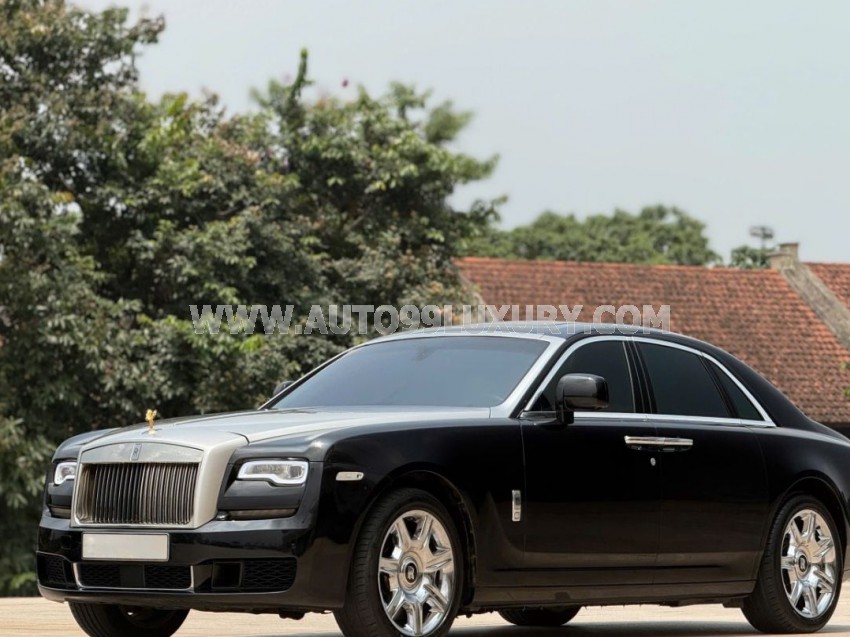 Rolls Royce Ghost 6.6 V12 2010