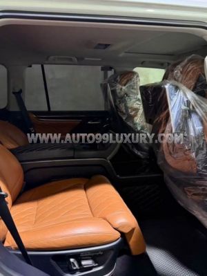 Xe Lexus LX 570 2020