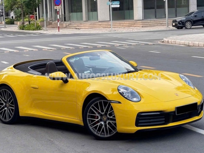 Porsche 911 Carrera Cabriolet 2021
