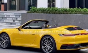 Xe Porsche 911 Carrera Cabriolet 2021